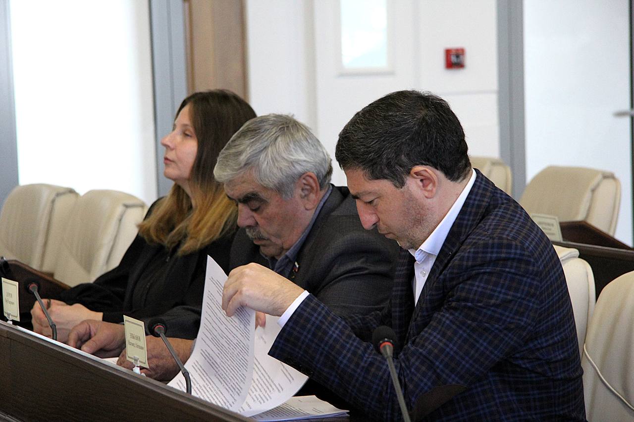 Алексей Баскаев: Принял участие в очередном 14-м заседании Думы Черкесска, на котором было рассмотрено 9 вопросов Алексей Баскаев: Принял участие в очередном 14-м заседании Думы Черкесска, на котором было рассмотрено 9 вопросов