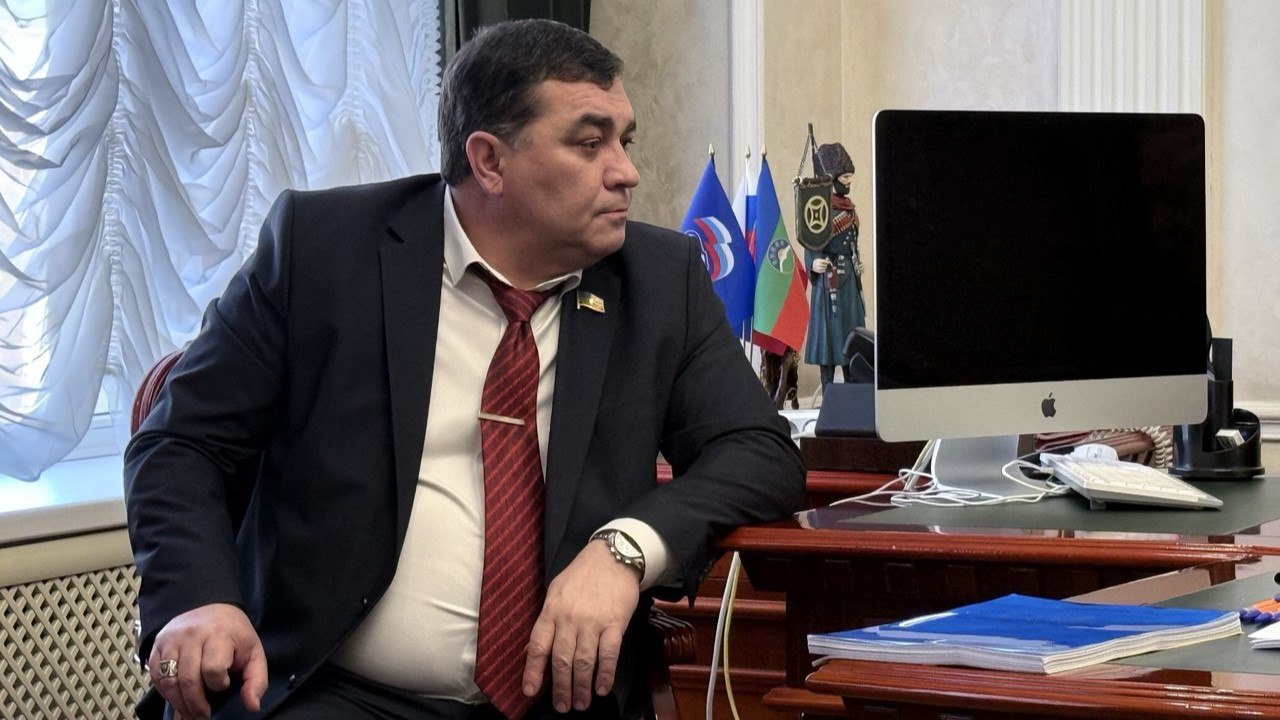 Депутат Хасан Хубиев провел расширенное заседание Комитета по здравоохранению и социальной политике Депутат Хасан Хубиев провел расширенное заседание Комитета по здравоохранению и социальной политике