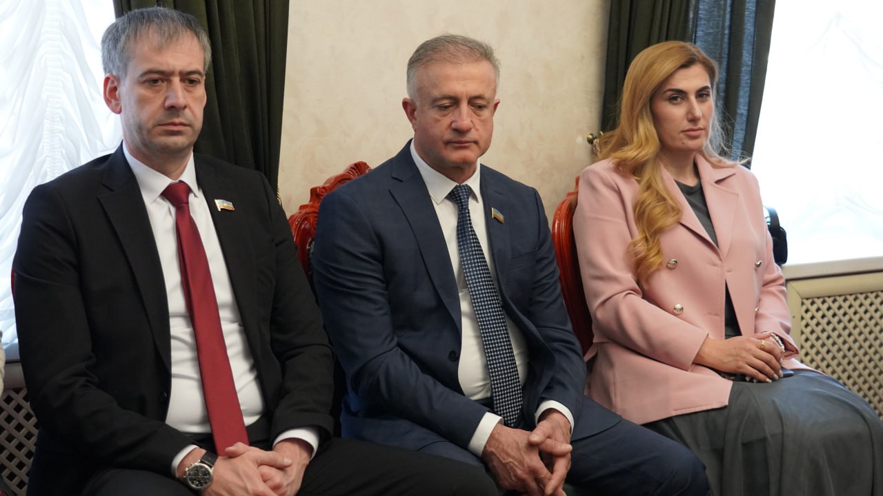 Депутат Хасан Хубиев провел расширенное заседание Комитета по здравоохранению и социальной политике Депутат Хасан Хубиев провел расширенное заседание Комитета по здравоохранению и социальной политике