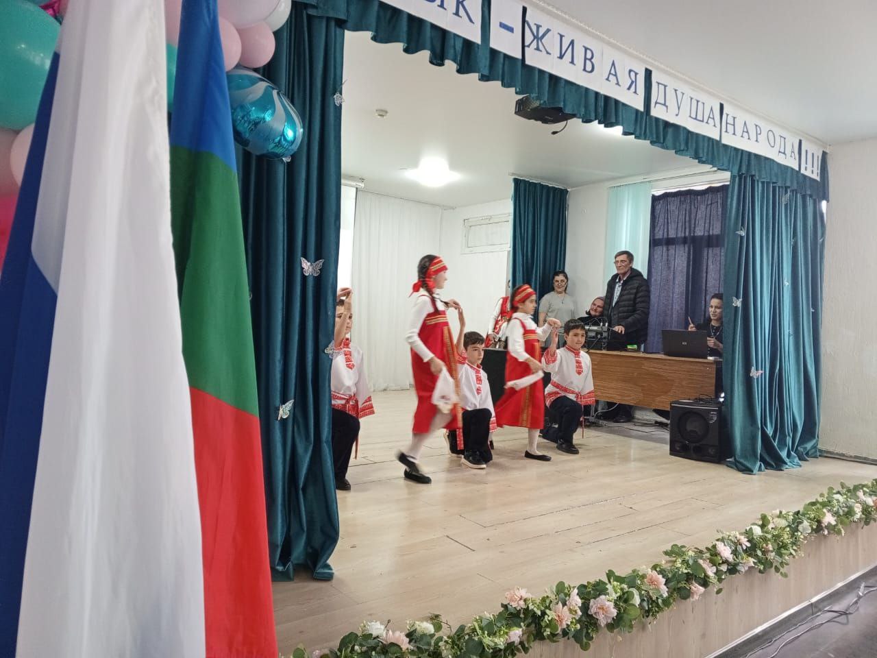 Сегодня в Черкесске стартовал муниципальный этап конкурса "Учитель родного языка" Сегодня в Черкесске стартовал муниципальный этап конкурса "Учитель родного языка"