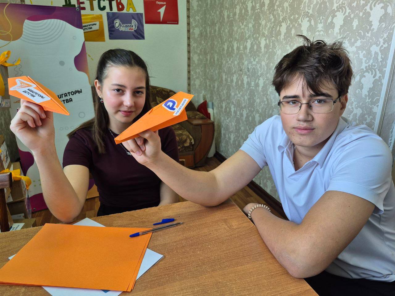 Сразу несколько школ Черкесска приняли участие во всероссийских акциях «Письмо солдату» и «СВОих не бросаем» Сразу несколько школ Черкесска приняли участие во всероссийских акциях «Письмо солдату» и «СВОих не бросаем»