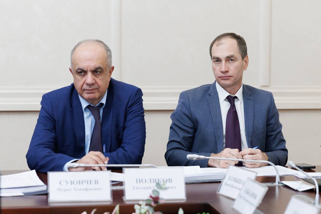 Председатель Правительства КЧР Мурат Аргунов провел заседание Совета по проектной деятельности по вопросу реализации региональных проектов на территории Карачаево-Черкесии Председатель Правительства КЧР Мурат Аргунов провел заседание Совета по проектной деятельности по вопросу реализации региональных проектов на территории Карачаево-Черкесии
