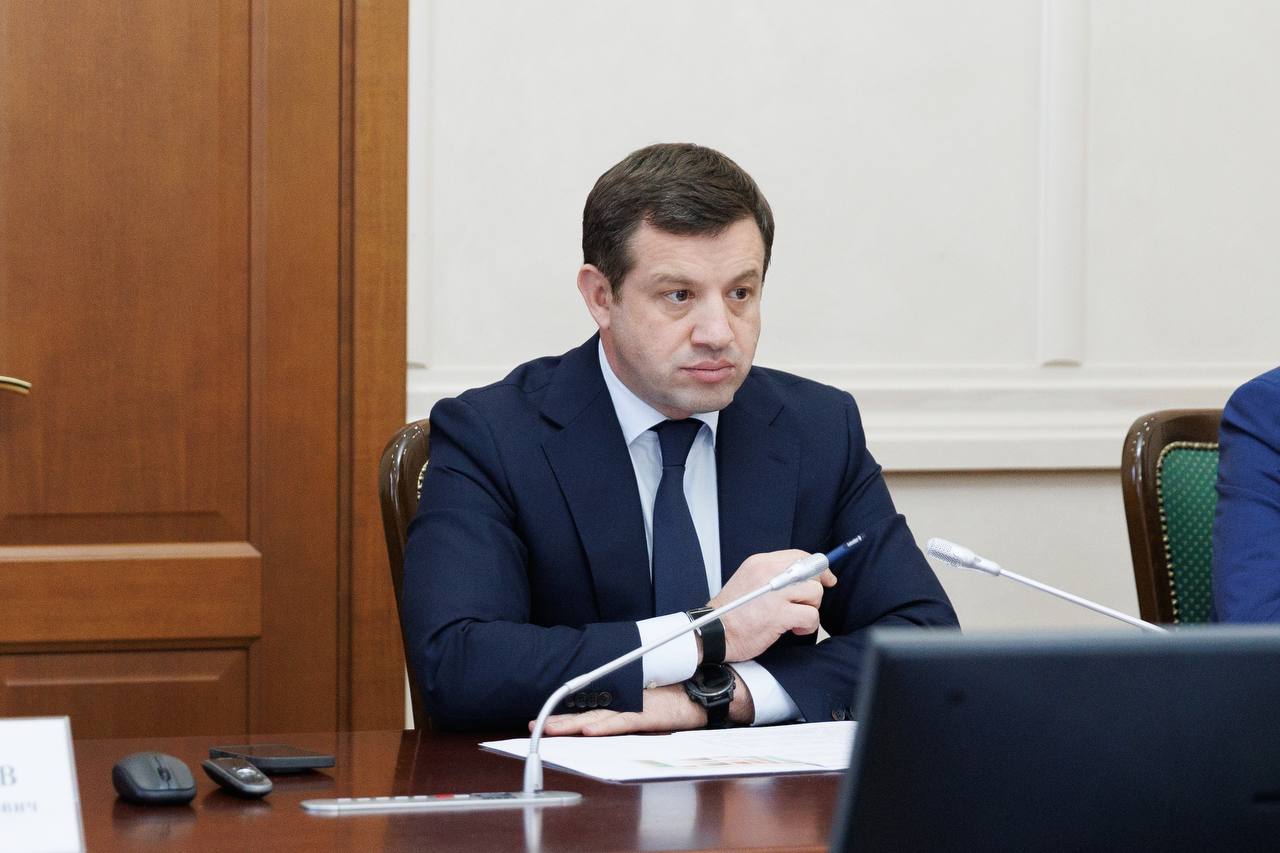 Председатель Правительства КЧР Мурат Аргунов провел заседание Совета по проектной деятельности по вопросу реализации региональных проектов на территории Карачаево-Черкесии Председатель Правительства КЧР Мурат Аргунов провел заседание Совета по проектной деятельности по вопросу реализации региональных проектов на территории Карачаево-Черкесии