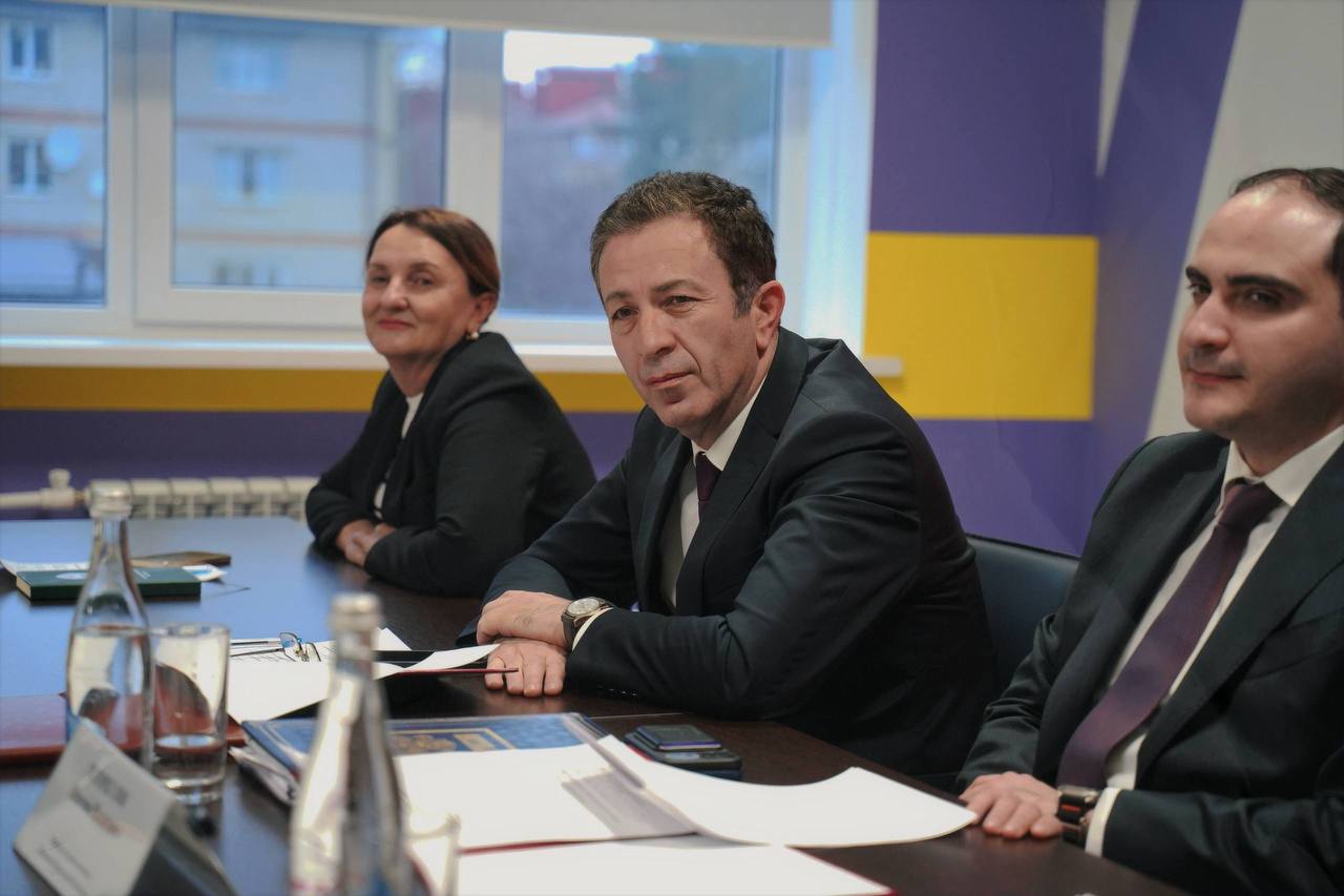 В Карачаево-Черкесии прошло заседание республиканского Координационного Совета по взаимодействию с Движением Первых при Главе КЧР В Карачаево-Черкесии прошло заседание республиканского Координационного Совета по взаимодействию с Движением Первых при Главе КЧР