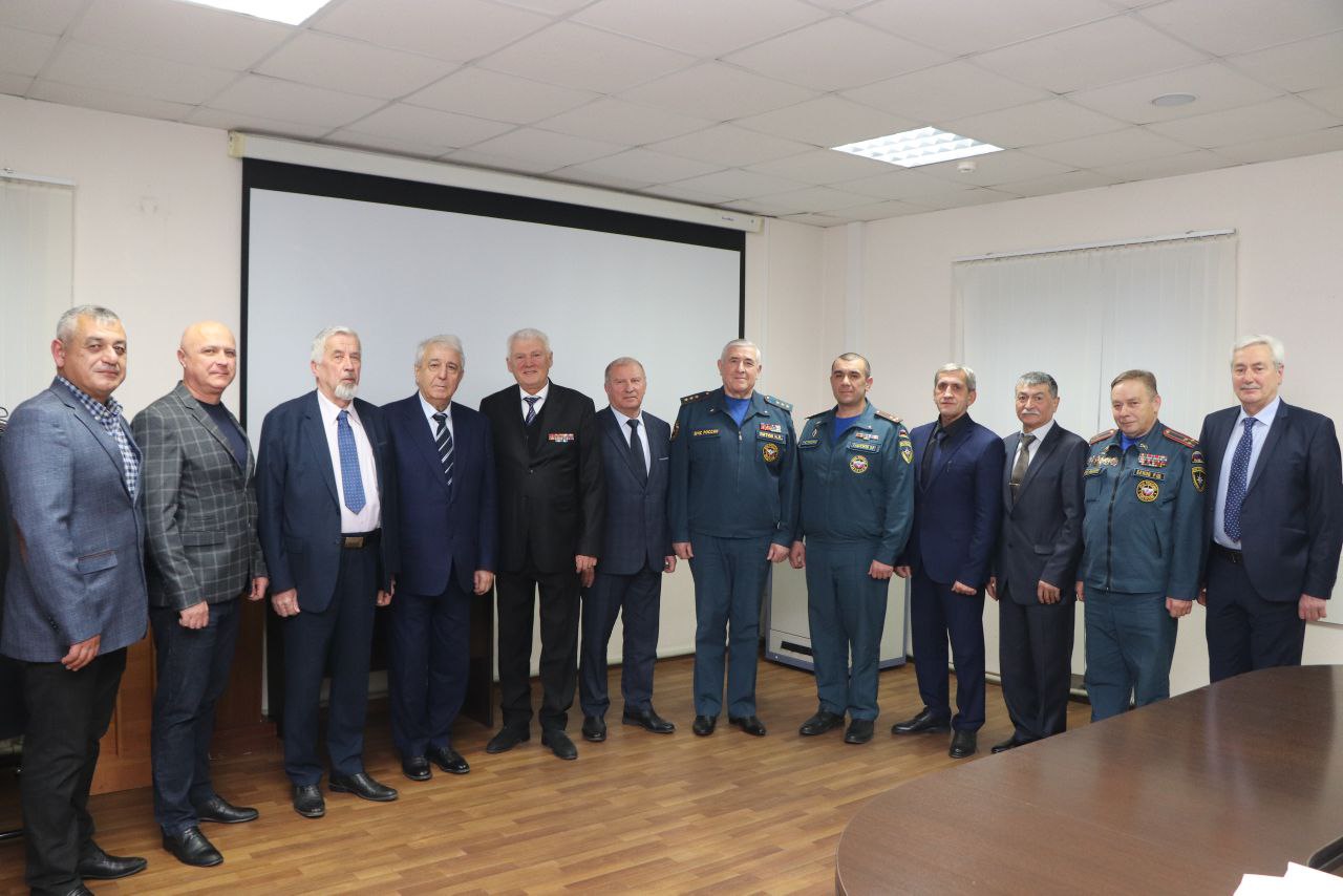 В Кабардино-Балкарии прошли сборы представителей ветеранских организаций МЧС России по СКФО В Кабардино-Балкарии прошли сборы представителей ветеранских организаций МЧС России по СКФО