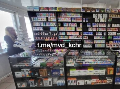 Сотрудники отдела организации применения административного законодательства МВД по Карачаево-Черкесии выявили и пресекли незаконную реализацию табачной продукции снюса в торговой точке г. Черкесска