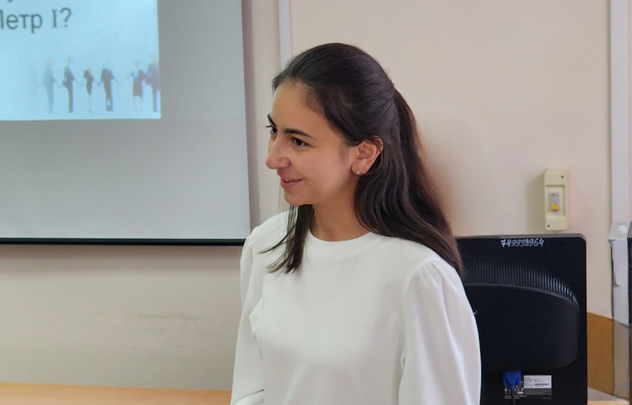 Офицеры регионального следственного управления провели для студентов вуза викторину, приуроченную ко Дню основания «майорских» следственных канцелярий Офицеры регионального следственного управления провели для студентов вуза викторину, приуроченную ко Дню основания «майорских» следственных канцелярий