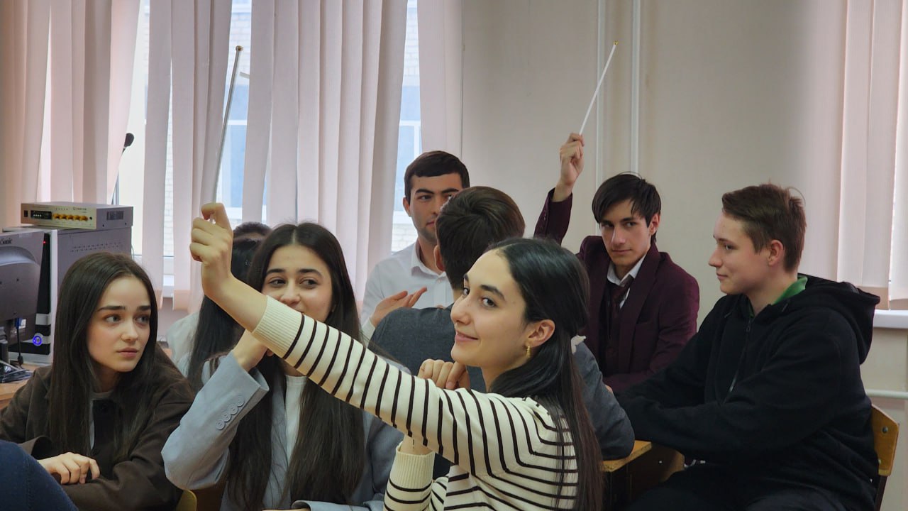 Офицеры регионального следственного управления провели для студентов вуза викторину, приуроченную ко Дню основания «майорских» следственных канцелярий Офицеры регионального следственного управления провели для студентов вуза викторину, приуроченную ко Дню основания «майорских» следственных канцелярий