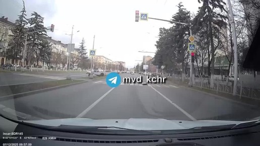 В ходе мониторинга сети Интернет сотрудниками Госавтоинспекции Отдела МВД России по г. Черкесску была выявлена публикация, на которой запечатлён автомобиль «Лада Гранта», проезжающий перекрёсток на запрещающий сигнал...