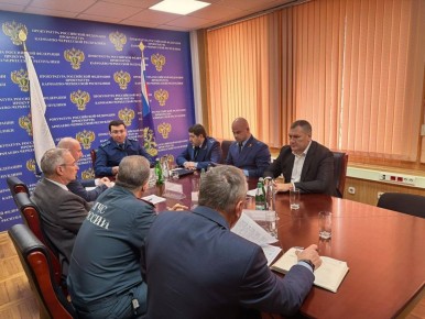 На заседании межведомственной рабочей группы в прокуратуре республики обсудили вопросы защиты прав предпринимателей