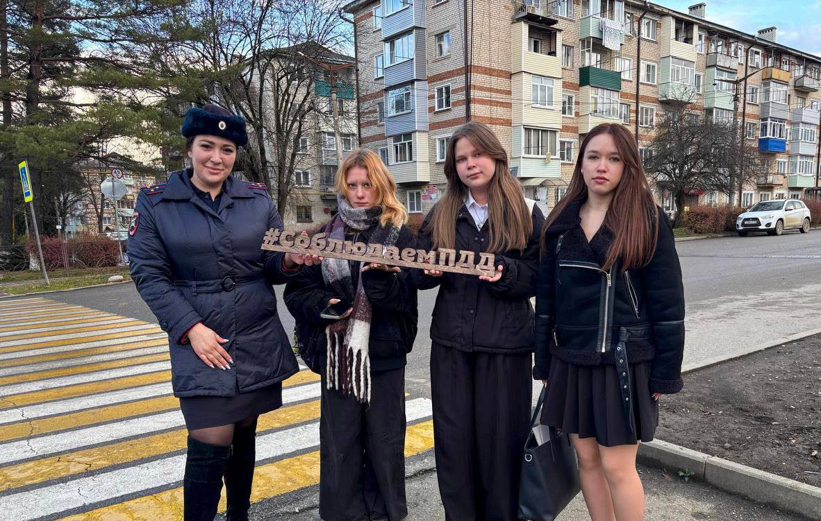 Сотрудники Госавтоинспекции МО МВД России «Зеленчукский» провели в Урупском районе Сотрудники Госавтоинспекции МО МВД России «Зеленчукский» провели в Урупском районе