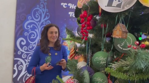 Депутаты КЧР вновь примерят на себя роль Дедов Морозов – стартовала ежегодная акция «Ёлка желаний»