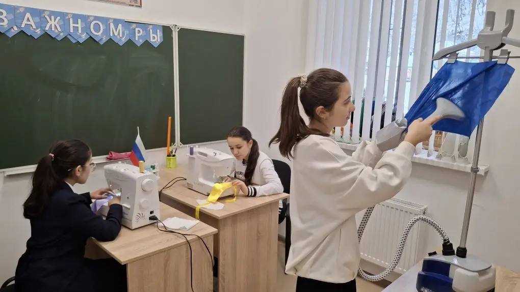 Рашид Темрезов: Новые инструменты, макеты, тренажеры - с таким оборудованием постигать школьные предметы гораздо проще и интереснее Рашид Темрезов: Новые инструменты, макеты, тренажеры - с таким оборудованием постигать школьные предметы гораздо проще и интереснее