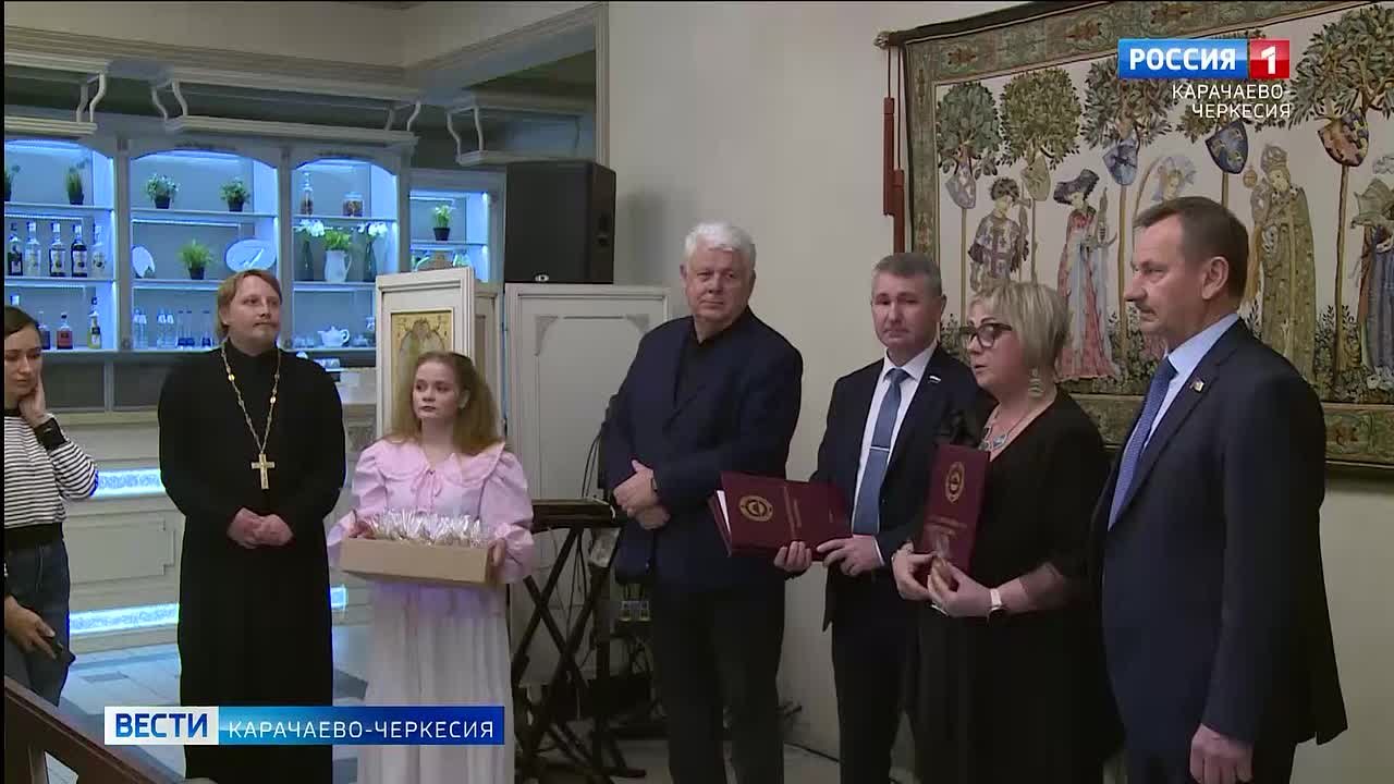 В Черкесске чествовали волонтеров Николиного уголка, который действует при Никольском соборе Республиканской столицы