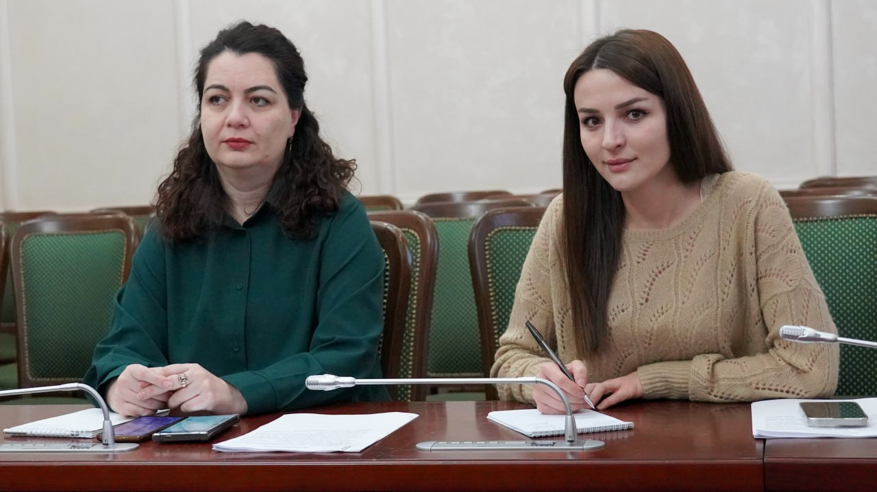 В Комитете по законодательству рассмотрели законопроекты, внесенные в повестку пленарного заседания В Комитете по законодательству рассмотрели законопроекты, внесенные в повестку пленарного заседания