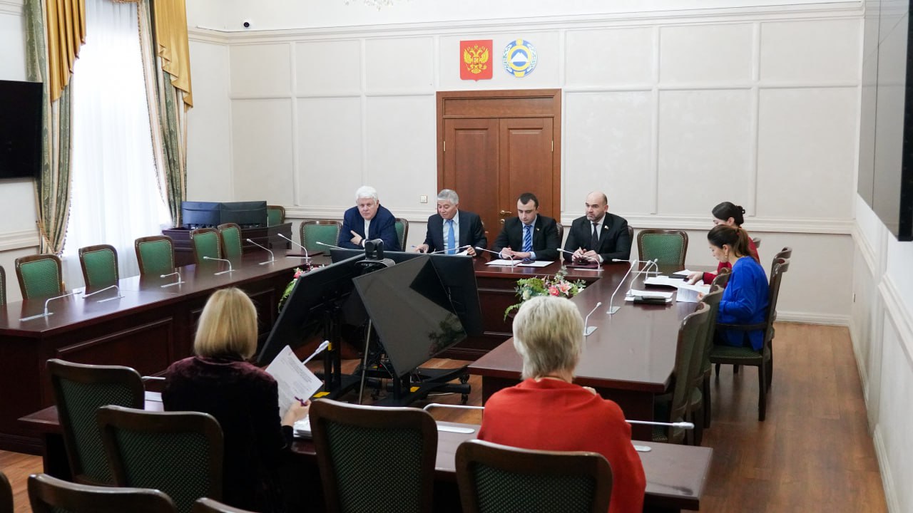 В Комитете по законодательству рассмотрели законопроекты, внесенные в повестку пленарного заседания В Комитете по законодательству рассмотрели законопроекты, внесенные в повестку пленарного заседания