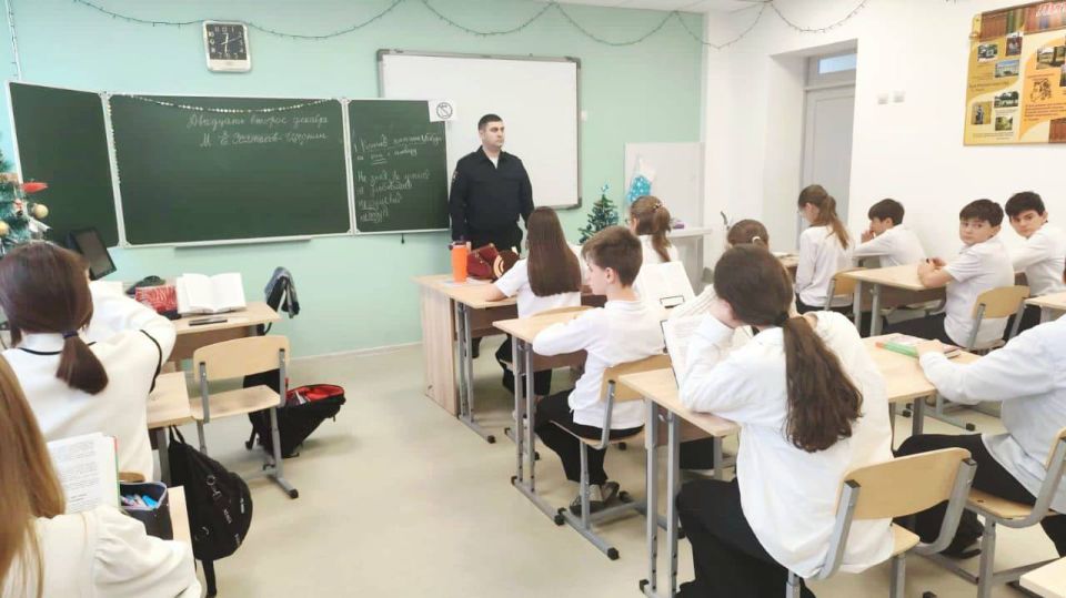 � ������ ������ ����������� ������ ������������ ���������������� ������ ��� ������ �� �. ��������� � ��������� 6 ������ ������������������� ����� � 3 �. ��������� ��������� ���������������� ������, ����������� ��������...