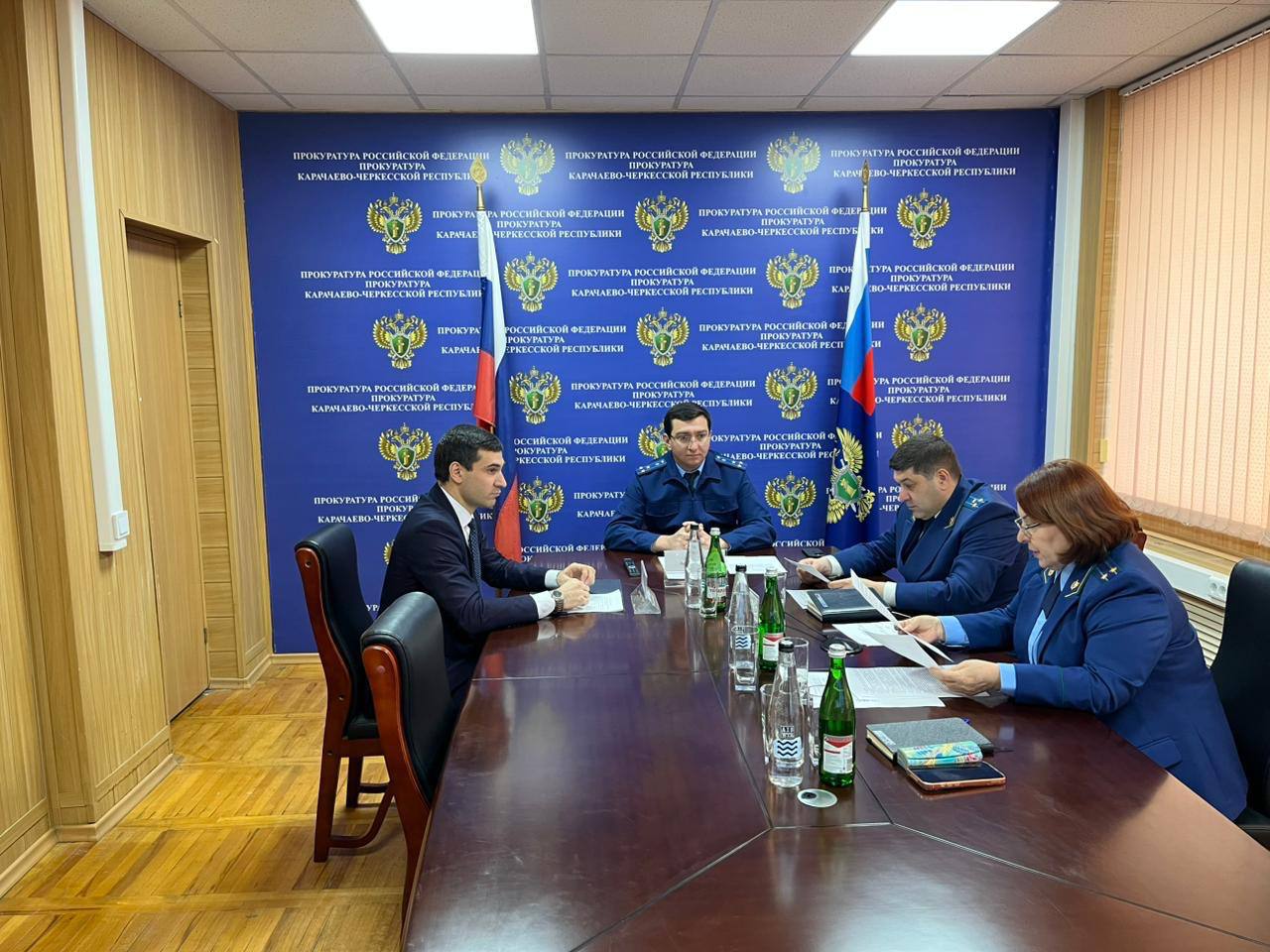 В рамках межведомственной рабочей группы в прокуратуре республики обсуждены вопросы состояния законности в сфере соблюдения жилищного законодательства при управлении многоквартирными домами