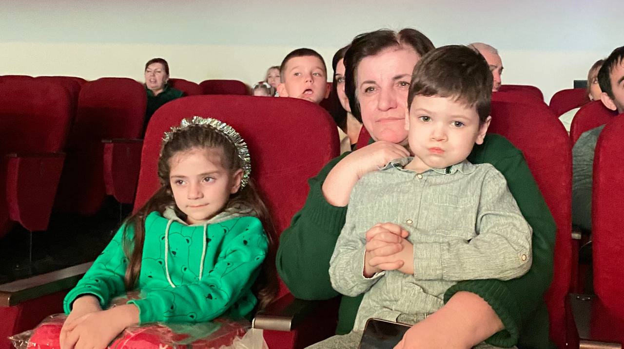 МВД по Карачаево-Черкесской Республике организовало новогоднюю ёлку для детей сотрудников органов внутренних дел МВД по Карачаево-Черкесской Республике организовало новогоднюю ёлку для детей сотрудников органов внутренних дел