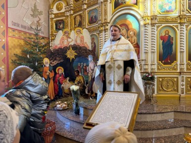 В Соборе Николая Чудотворца в Черкесске прошёл рождественский праздник для детей из семей ветеранов и погибших участников СВО