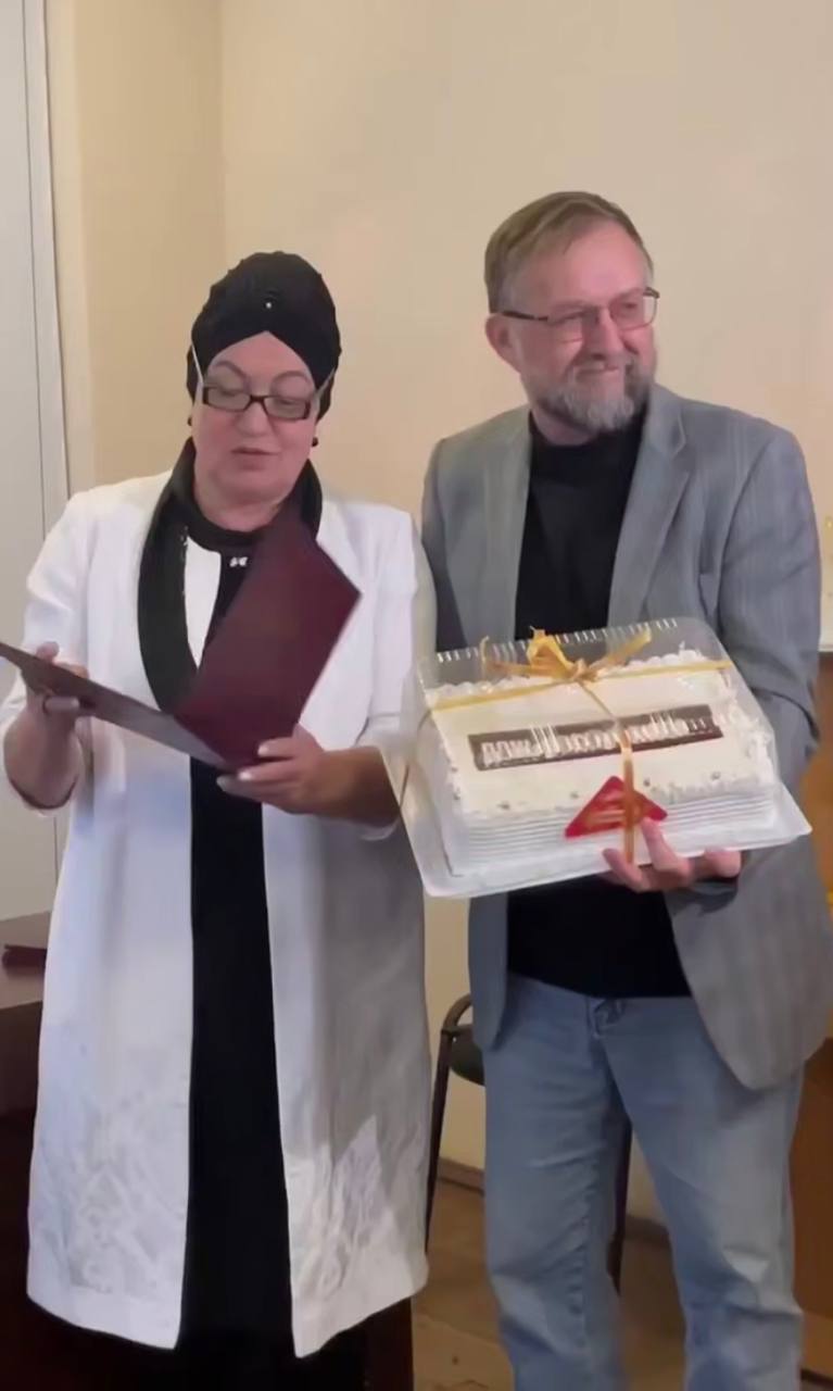 В Карачаево-Черкесии прошло чествование работников печатных СМИ В Карачаево-Черкесии прошло чествование работников печатных СМИ