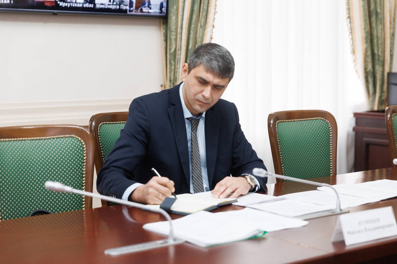 Премьер-министр КЧР Мурат Аргунов принял участие в заседании федерального штаба по газификации, которое провел Вице-премьер РФ Александр Новак Премьер-министр КЧР Мурат Аргунов принял участие в заседании федерального штаба по газификации, которое провел Вице-премьер РФ Александр Новак