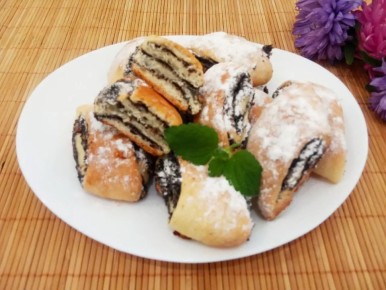 Печенье рулетики на сметане с маковой начинкой