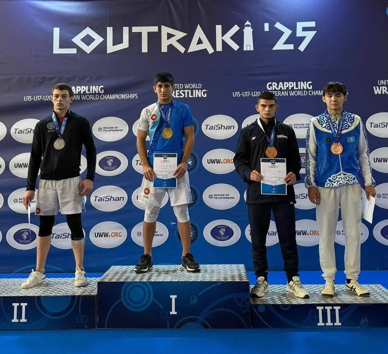 35 воспитанников спортивных школ Карачаево-Черкесии в 2025 году представили нашу страну на официальных первенствах и чемпионатах Европы и мира 35 воспитанников спортивных школ Карачаево-Черкесии в 2025 году представили нашу страну на официальных первенствах и чемпионатах Европы и мира