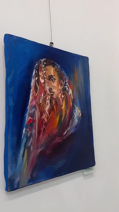 В Картинной галерее КЧР открылась персональная выставка художницы и альпинистки Елены Чотчаевой (Телоха) «По затерянным тропам длиною в жизнь»