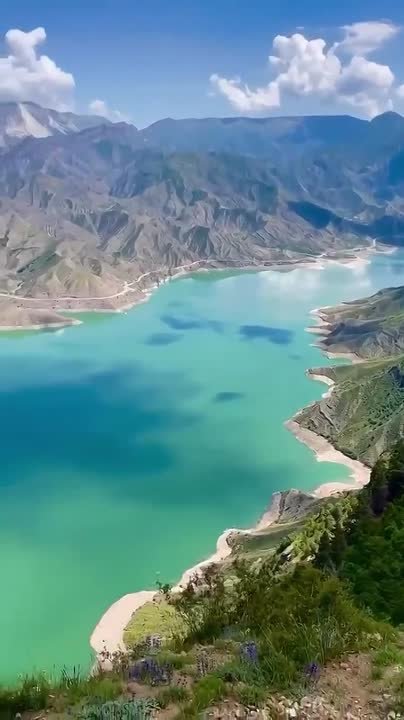 Ирганайский водохранилище находится в Республике Карачаево-Черкесия, в бассейне реки Ирганай