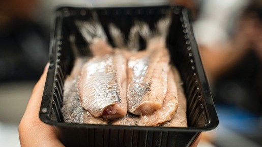 На вкус как красная: с икрой из этой дешевой рыбы будете ужинать как короли