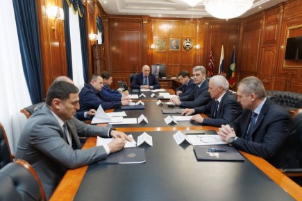 Вопросы обеспечения жильем детей-сирот и детей, оставшихся без попечения родителей обсудили на рабочем совещании под председательством Рашида Темрезова