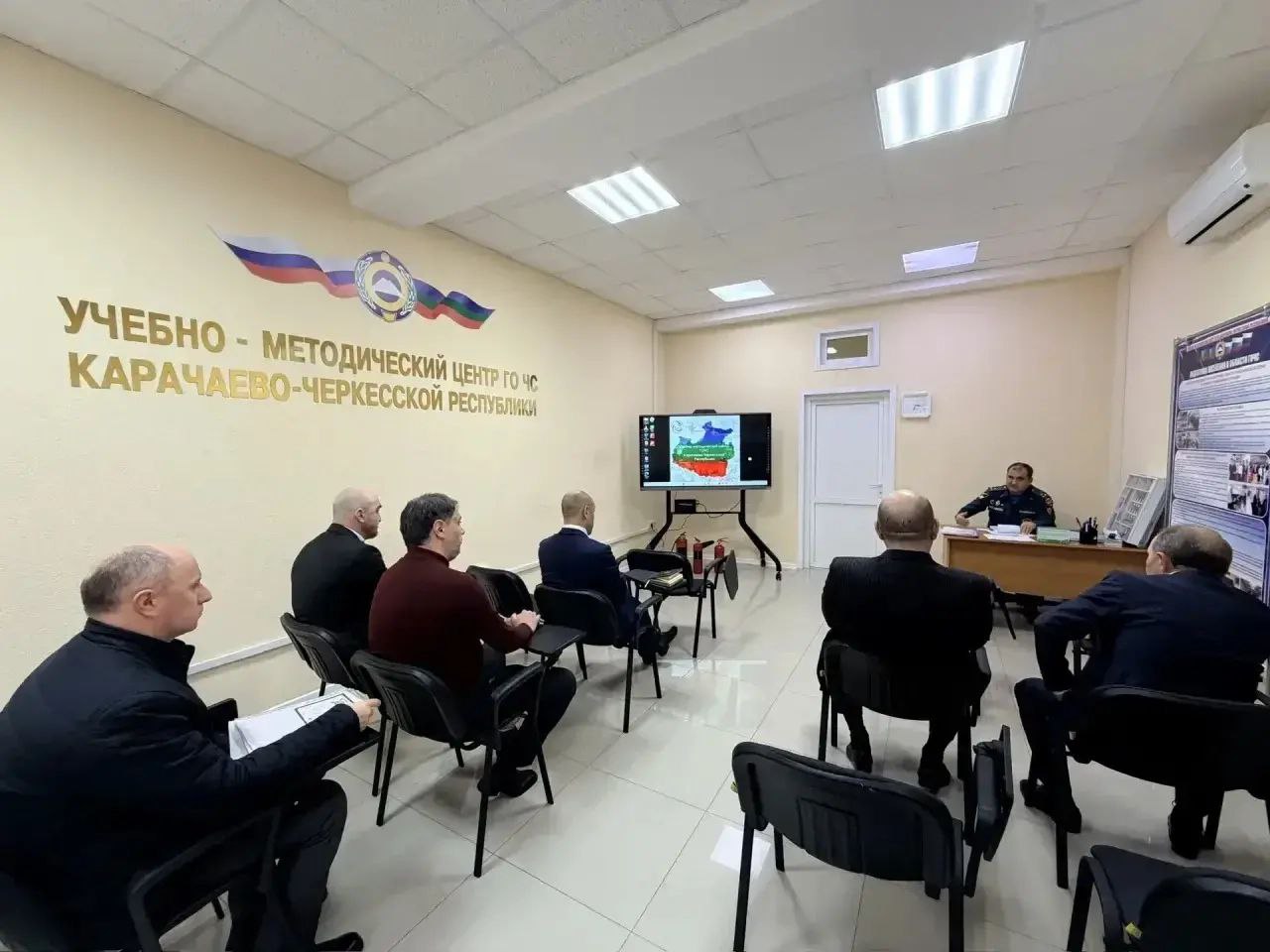 Сотрудники МЧС России провели занятие в Учебно-методическом центре ГО ЧС