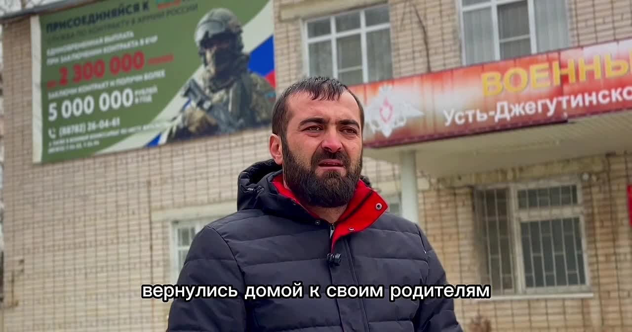 Контрактная служба - для тех, кто готов стоять на страже безопасности России! Твоя сила, мужество и преданность - залог мирного будущего!