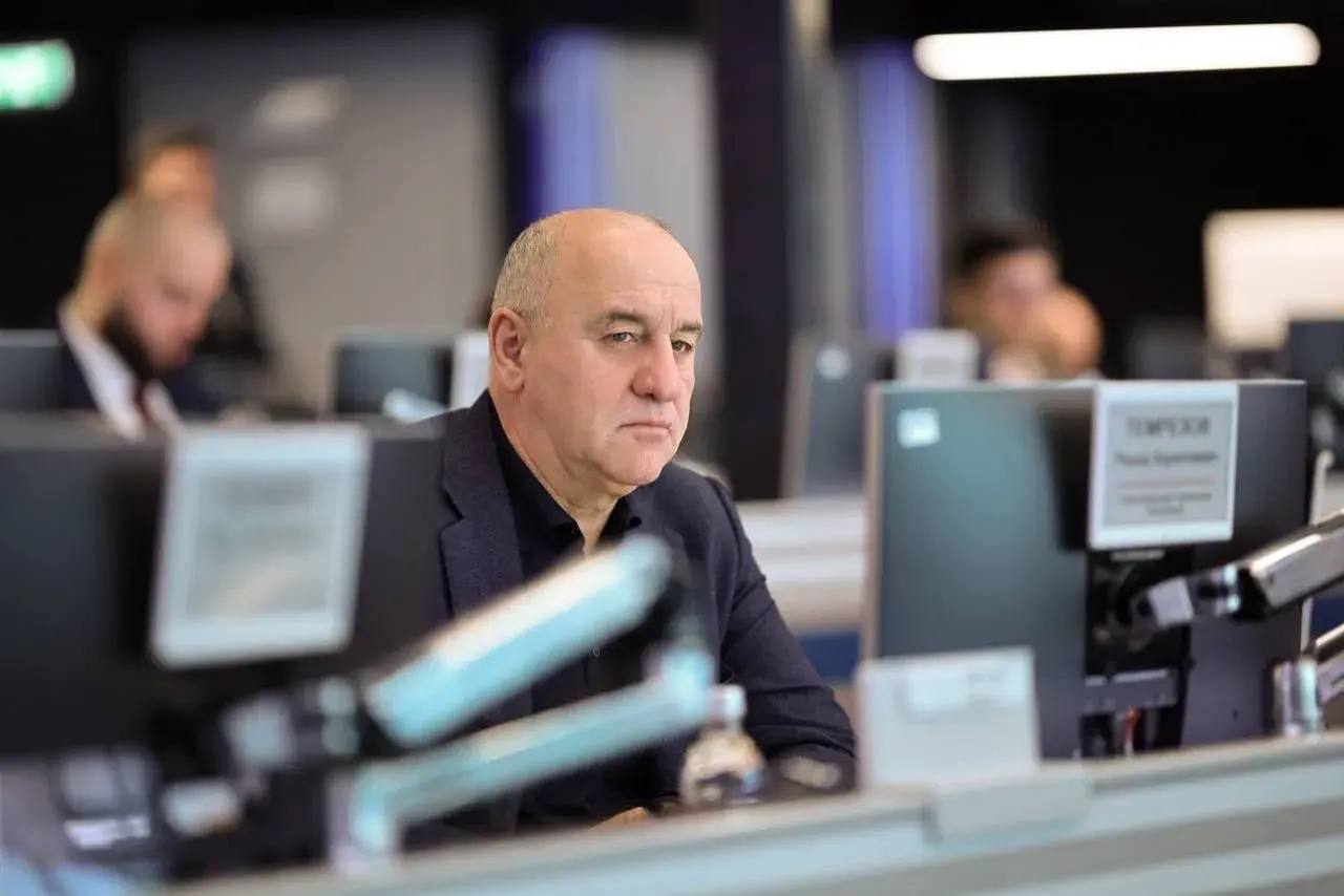 Глава Карачаево-Черкесии Рашид Темрезов принял участие в совещании по итогам 2025 года и планам на 2026 год в системе образования, которое в Москве провел вице-премьер РФ Дмитрий Чернышенко Глава Карачаево-Черкесии Рашид Темрезов принял участие в совещании по итогам 2025 года и планам на 2026 год в системе образования, которое в Москве провел вице-премьер РФ Дмитрий Чернышенко