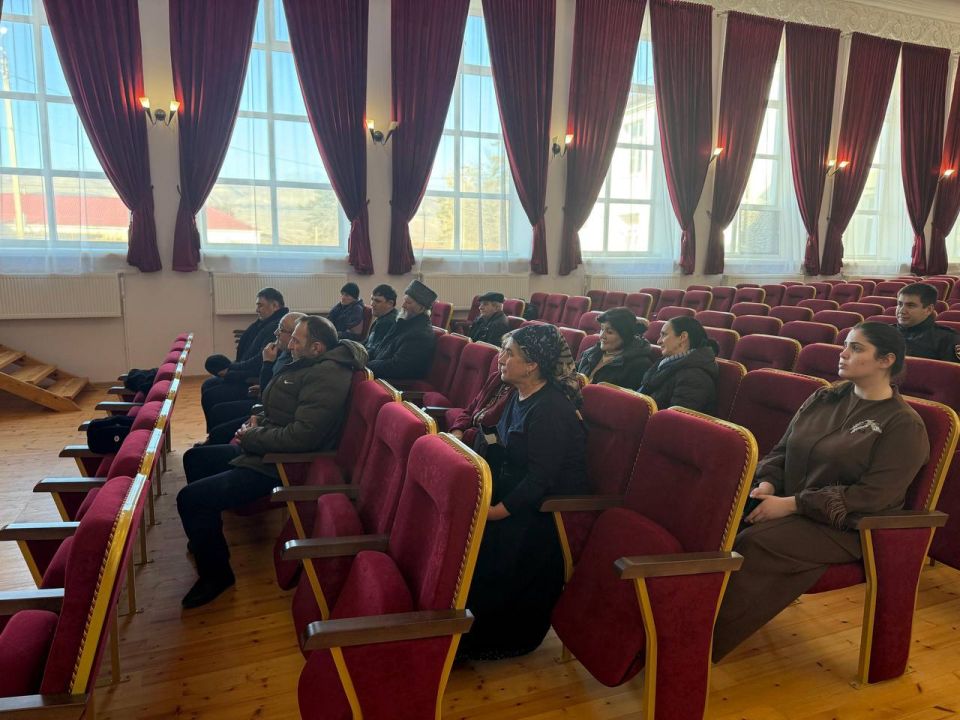 В администрации Краснокурганского сельского поселения состоялось рабочее совещание