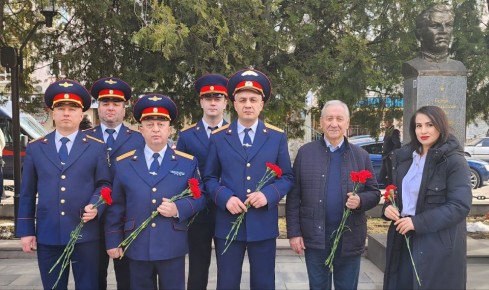 Офицеры следственного управления СК России по Карачаево-Черкесской Республике приняли участие в торжественном мероприятии, посвященном 37-й годовщине со дня вывода войск из Афганистана