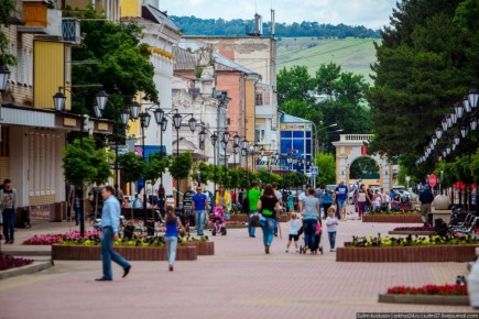 В Карачаево-Черкесии оперативниками выявлен факт противоправной деятельности должностного лица