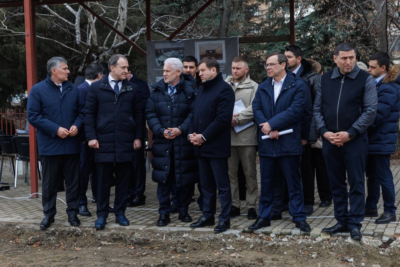 Алексей Баскаев: Карачаево-Черкесию с рабочим визитом посетила группа во главе с помощником Председателя Правительства РФ Муслимом Хучиевым Алексей Баскаев: Карачаево-Черкесию с рабочим визитом посетила группа во главе с помощником Председателя Правительства РФ Муслимом Хучиевым