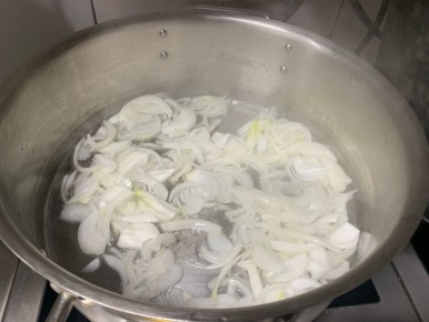 Почему шеф-повара добавляют сахар в несладкие блюда?