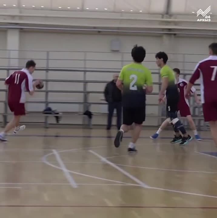 В Карачаево-Черкесии прошел ежегодный турнир по гандболу, посвященный воинам-интернационалистам