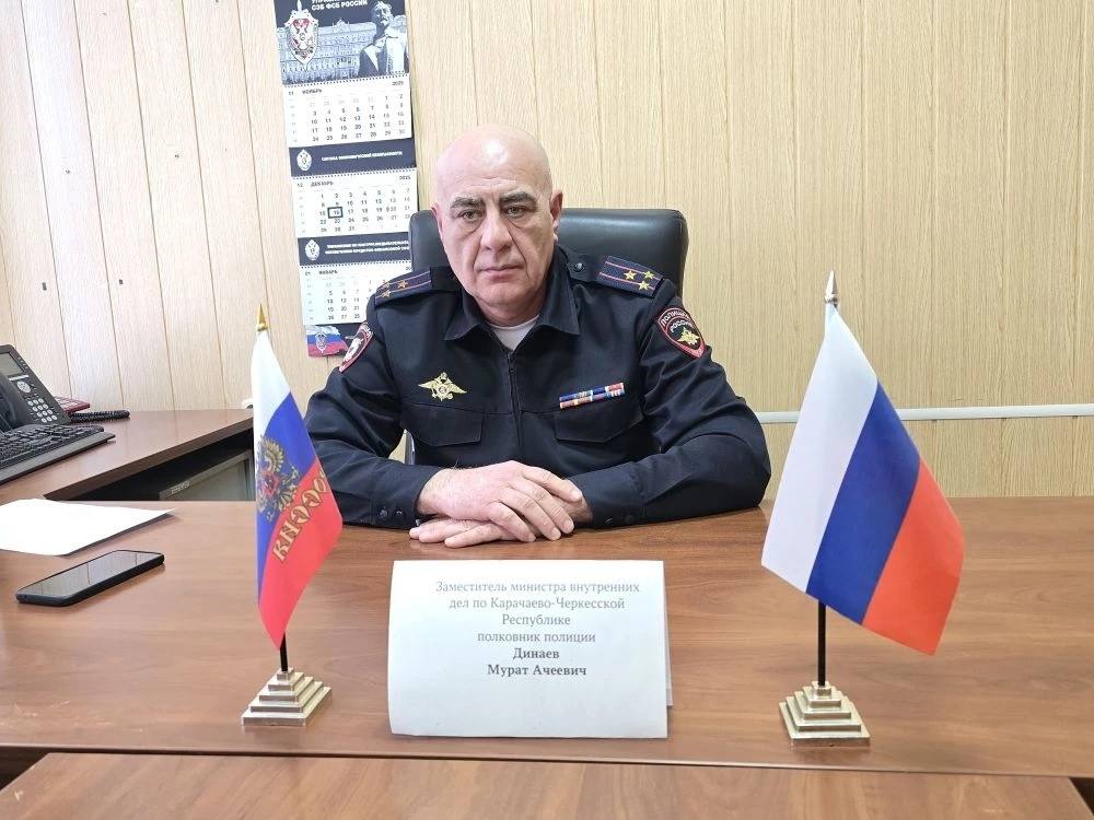 Заместитель министра внутренних дел по Карачаево-Черкесии Мурат Динаев провел прием граждан по вопросам трудоустройства на службу в МО МВД России «Карачаевский»