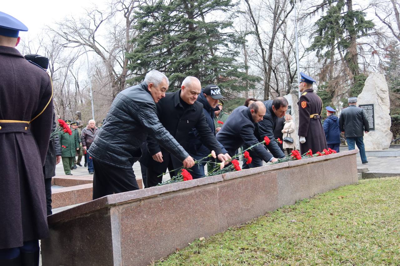 Алексей Баскаев: И не померкнет ваш подвиг в веках… Алексей Баскаев: И не померкнет ваш подвиг в веках…