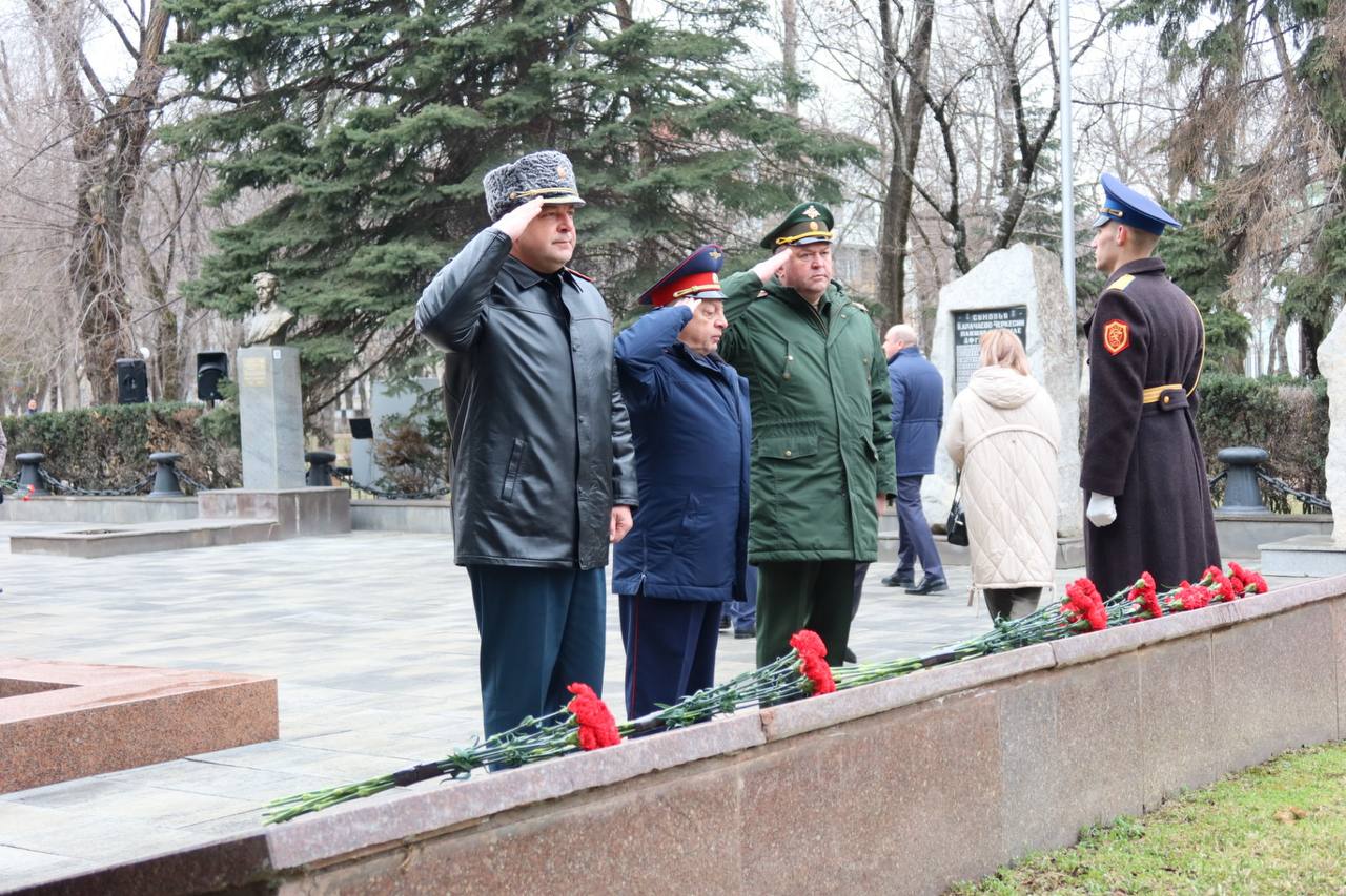 Алексей Баскаев: И не померкнет ваш подвиг в веках… Алексей Баскаев: И не померкнет ваш подвиг в веках…