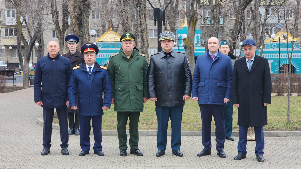 Алексей Баскаев: И не померкнет ваш подвиг в веках… Алексей Баскаев: И не померкнет ваш подвиг в веках…