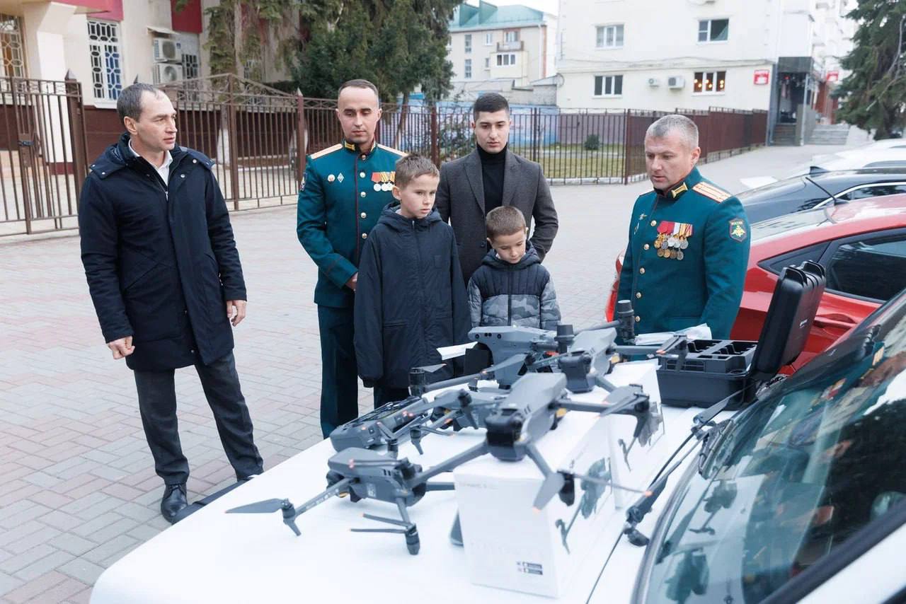 Очередной гуманитарный груз передан бойцам из 34-й отдельной гвардейской мотострелковой (горной) бригады Очередной гуманитарный груз передан бойцам из 34-й отдельной гвардейской мотострелковой (горной) бригады