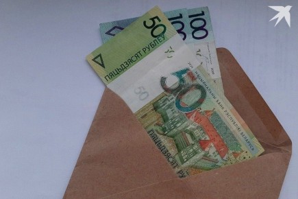 Минтруда предостерегает о рисках зарплаты, влияющей на пенсию