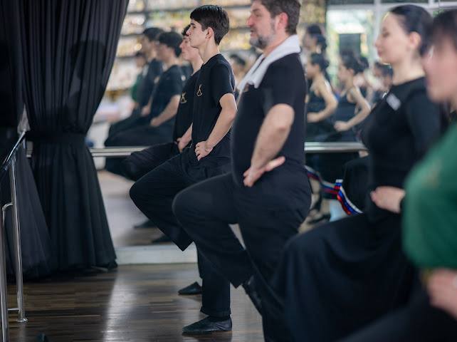 Театр танца Карачаево-Черкесии выступает в Таиланде в рамках престижного международного проекта «Русские сезоны» который проходит в эти дни в Таиланде.Делегацию возглавили министр культуры КЧР Зураб Агирбов и художественный... Театр танца Карачаево-Черкесии выступает в Таиланде в рамках престижного международного проекта «Русские сезоны» который проходит в эти дни в Таиланде.Делегацию возглавили министр культуры КЧР Зураб Агирбов и художественный...