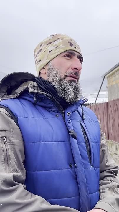 Биаслан Эбзеев из Верхней Теберды уже восемь лет обучает лошадей, включая агрессивных и непослушных