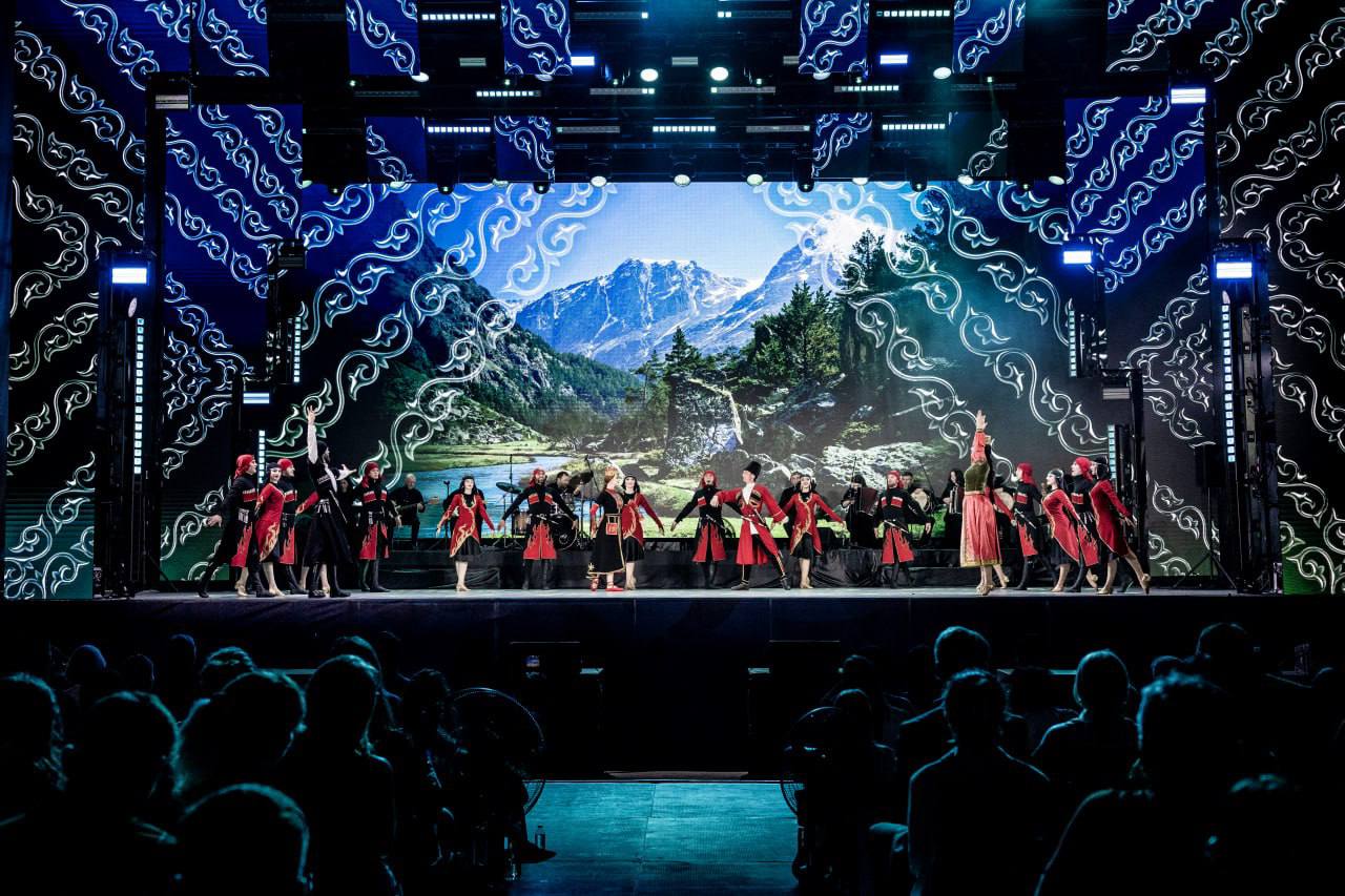 4 марта 2026 года в рамках флагманского международного проекта Министерства культуры России — «Русские Сезоны» — на площадке Lotus Arena Phuket на о. Пхукет состоялся концерт Театра танца Государственной филармонии... 4 марта 2026 года в рамках флагманского международного проекта Министерства культуры России — «Русские Сезоны» — на площадке Lotus Arena Phuket на о. Пхукет состоялся концерт Театра танца Государственной филармонии...